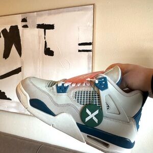 Jordan 4 Retro Military Blue